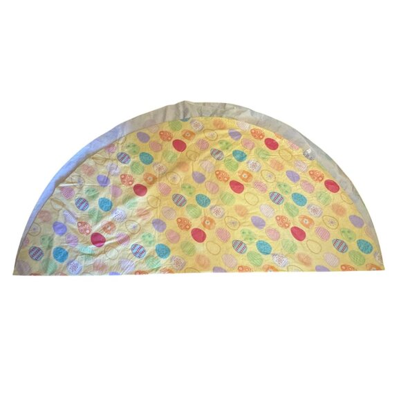 Easter Egg Pattern Quilted Tree Skirt round - Picture 1 of 6